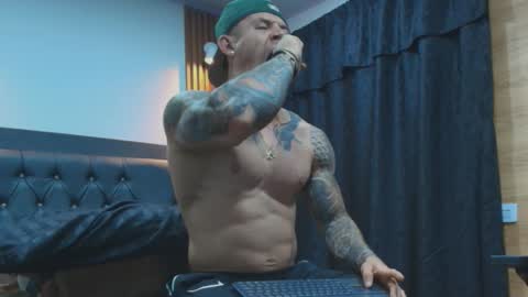 Snapshot of paulthompson_ chatting on March 2026 12:12:02 PM Paul online show from March 2026 12:12:02 PM