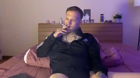 Paul Velvet online show from November 2025 04:39:01 PM