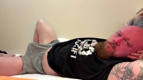 paulyb445 online show from December 2025 06:57:02 PM