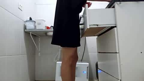 paumedio_tropa online show from October 2025 12:09:01 AM