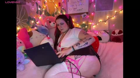Snapshot of payyourprincessjess chatting on January 2025 05:19:02 AM payyourprincessjess online show from January 2025 05:19:02 AM