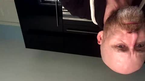 Snapshot of pc2334 chatting on October 2025 10:43:02 AM pc2334 online show from October 2025 10:43:02 AM