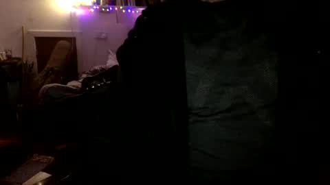 pea23 online show from January 2025 09:39:01 PM