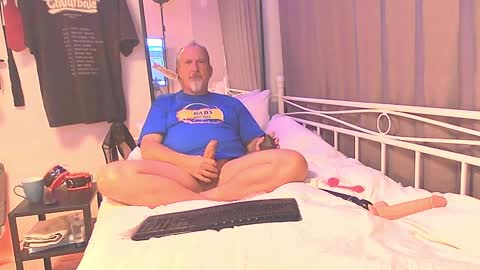 Snapshot of peacetous chatting on December 2024 04:09:02 AM Marc online show from December 2024 04:09:02 AM