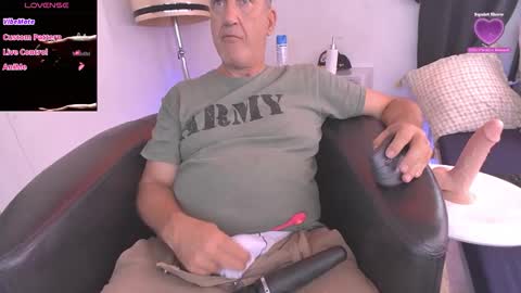 Snapshot of peacetous chatting on September 2025 02:28:01 PM Marc online show from September 2025 02:28:01 PM