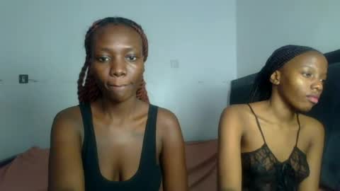 Snapshot of peach_ebonny chatting on June 2026 05:56:02 PM peach_ebonny online show from June 2026 05:56:02 PM