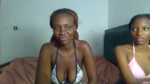 Snapshot of peach_ebonny chatting on June 2026 09:19:01 PM peach_ebonny online show from June 2026 09:19:01 PM
