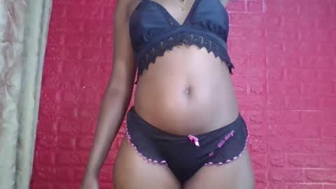 peach_melbah online show from April 2026 08:24:02 PM