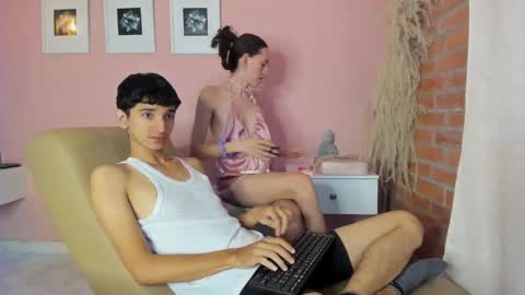 peach tyron online show from January 2025 12:55:01 PM