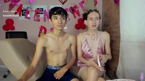 peach tyron online show from February 2025 07:30:01 PM