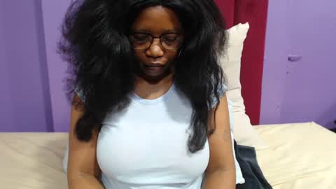 Snapshot of peachassxx chatting on June 2026 05:32:02 AM peachy online show from June 2026 05:32:02 AM