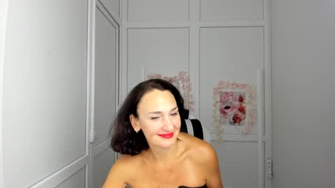 Snapshot of peachboomm chatting on July 2026 05:34:01 AM Christina online show from July 2026 05:34:01 AM
