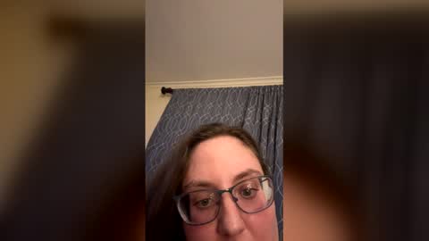 peachesbestfriend online show from April 2026 05:19:08 AM