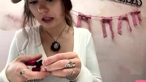 Snapshot of peachesncreampiezz chatting on May 2026 06:57:01 PM peachesncreampiezz online show from May 2026 06:57:01 PM