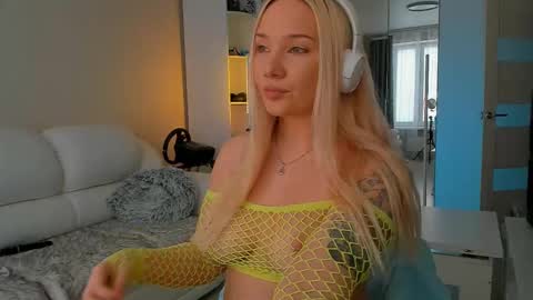 peachju1cy online show from February 2025 06:07:02 AM