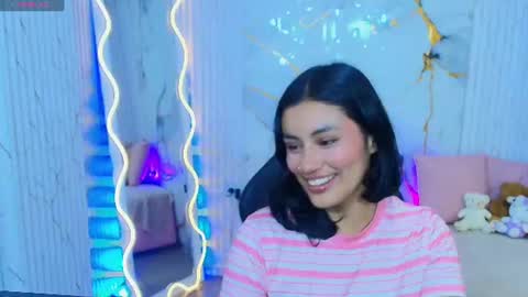 Snapshot of peachy_tay chatting on July 2026 11:34:01 AM peachy_tay online show from July 2026 11:34:01 AM