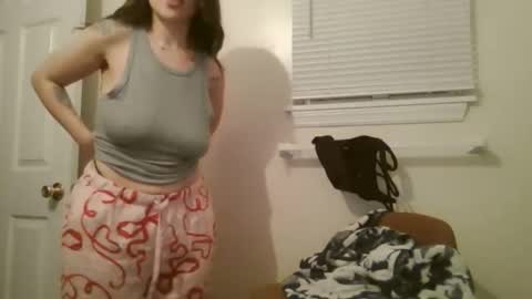 Snapshot of peachyhoneydrip chatting on May 2026 06:09:01 AM peachyhoneydrip online show from May 2026 06:09:01 AM