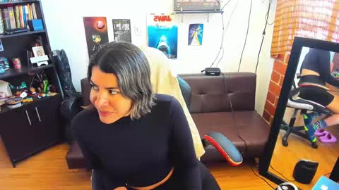 Snapshot of peanut_tangerine chatting on January 2025 08:19:02 PM Tangerine Penaut online show from January 2025 08:19:02 PM