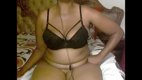 Snapshot of pearassmmm chatting on December 2024 09:13:02 PM pearassmmm online show from December 2024 09:13:02 PM