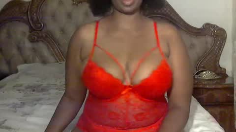 Snapshot of pearassmmm chatting on December 2024 08:32:01 PM pearassmmm online show from December 2024 08:32:01 PM