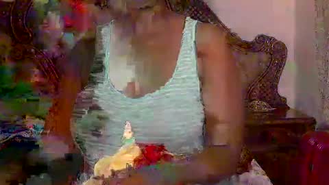 Snapshot of pearassmmm chatting on December 2024 08:58:01 PM pearassmmm online show from December 2024 08:58:01 PM