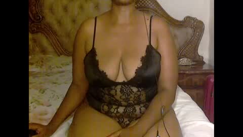 Snapshot of pearassmmm chatting on January 2025 08:42:01 PM pearassmmm online show from January 2025 08:42:01 PM