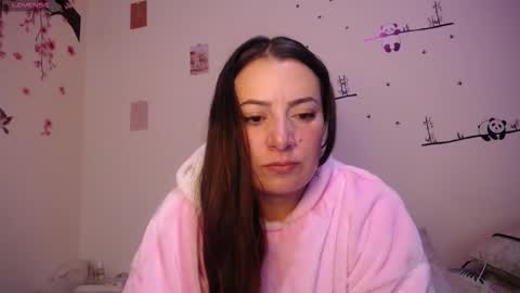 Pearl online show from November 2025 04:25:02 AM