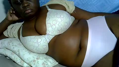 Snapshot of pearl_33 chatting on June 2026 02:06:02 PM Keci online show from June 2026 02:06:02 PM