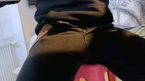 Snapshot of pedroserrano2000 chatting on December 2024 09:23:01 AM PedrOO OO online show from December 2024 09:23:01 AM