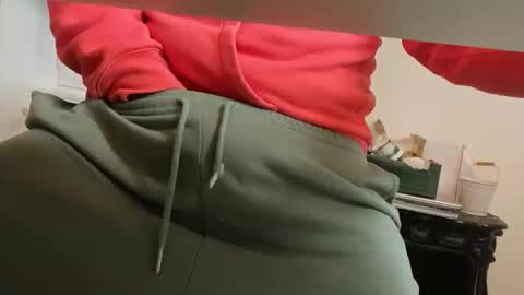 Snapshot of pedroserrano2000 chatting on December 2025 11:17:01 AM PedrOO OO online show from December 2025 11:17:01 AM