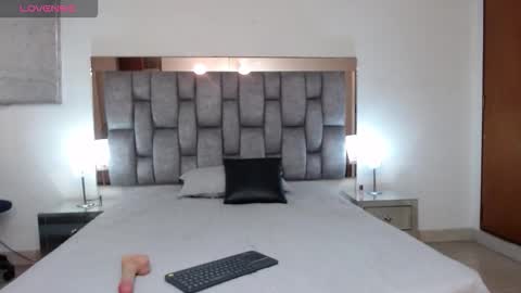 penelope_petit18 online show from October 2025 07:27:01 AM
