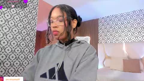 penelope online show from February 2026 03:22:01 AM