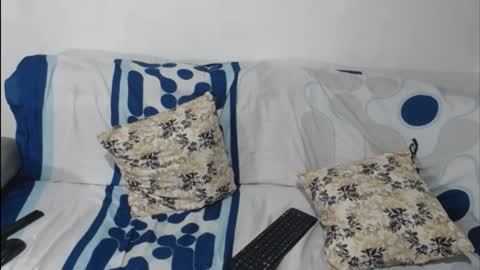 independent model online show from December 2024 05:37:01 AM