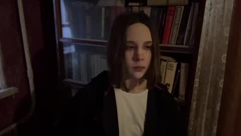 Snapshot of pennilinka chatting on April 2026 12:47:02 PM Alya online show from April 2026 12:47:02 PM