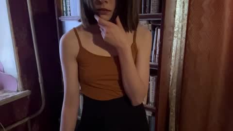 Snapshot of pennilinka chatting on April 2026 02:01:02 PM Alya online show from April 2026 02:01:02 PM