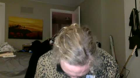 Penutbuttajelllytime online show from October 2025 01:03:01 AM