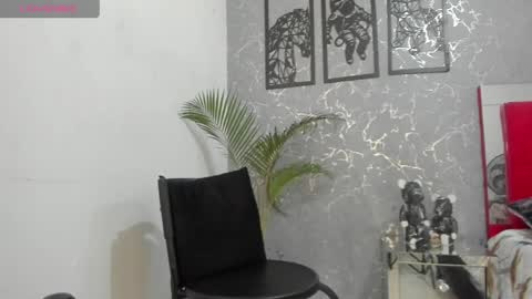 Snapshot of pepe_joness chatting on April 2026 02:18:01 PM Pepe jones online show from April 2026 02:18:01 PM