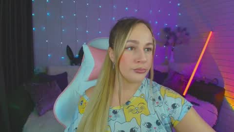 Snapshot of pepper_cat chatting on January 2025 05:30:01 PM Dia online show from January 2025 05:30:01 PM