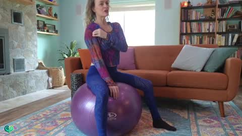 Snapshot of peppermintdusty chatting on February 2026 07:01:02 PM Peppermint and Dusty online show from February 2026 07:01:02 PM