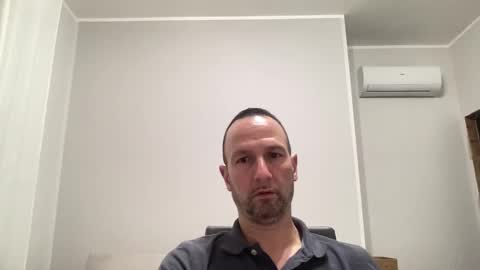 Snapshot of peppinslosqualo chatting on March 2026 02:04:02 AM peppinslosqualo online show from March 2026 02:04:02 AM