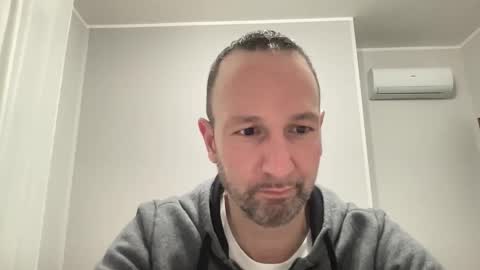Snapshot of peppinslosqualo chatting on March 2026 10:14:01 PM peppinslosqualo online show from March 2026 10:14:01 PM