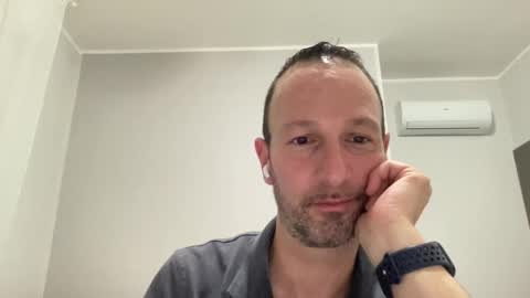 Snapshot of peppinslosqualo chatting on April 2026 10:34:01 PM peppinslosqualo online show from April 2026 10:34:01 PM