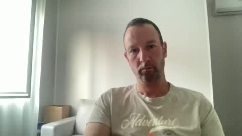Snapshot of peppinslosqualo chatting on May 2026 04:29:02 AM peppinslosqualo online show from May 2026 04:29:02 AM