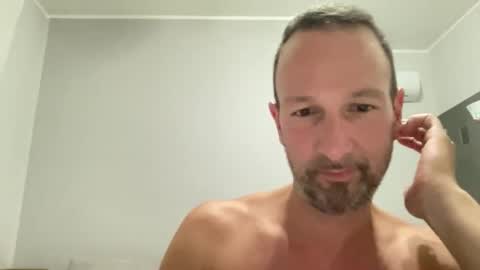 Snapshot of peppinslosqualo chatting on June 2026 08:52:01 PM peppinslosqualo online show from June 2026 08:52:01 PM