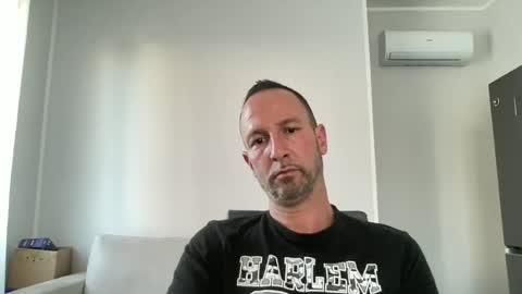 Snapshot of peppinslosqualo chatting on June 2026 05:45:02 PM peppinslosqualo online show from June 2026 05:45:02 PM