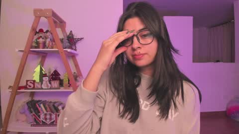 Sarah Ana Banana online show from January 2025 12:45:01 AM