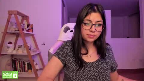 Sarah Ana Banana online show from February 2025 05:01:01 AM