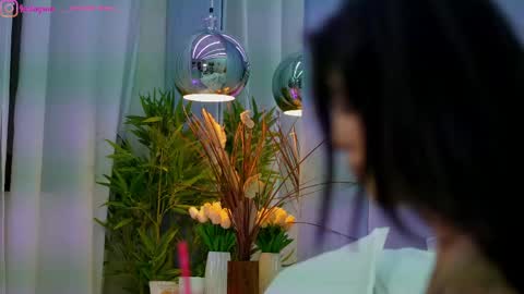 Dee online show from April 2026 01:36:02 PM