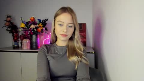 Cindy online show from October 2025 06:37:02 AM