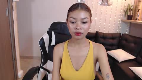 Snapshot of perla_st chatting on February 2025 12:05:02 PM Perla online show from February 2025 12:05:02 PM